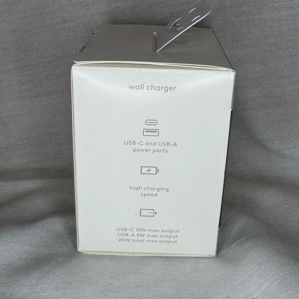 Heyday 15W USB-C + 5W USB Wall Charger – Matcha Green – NWT
